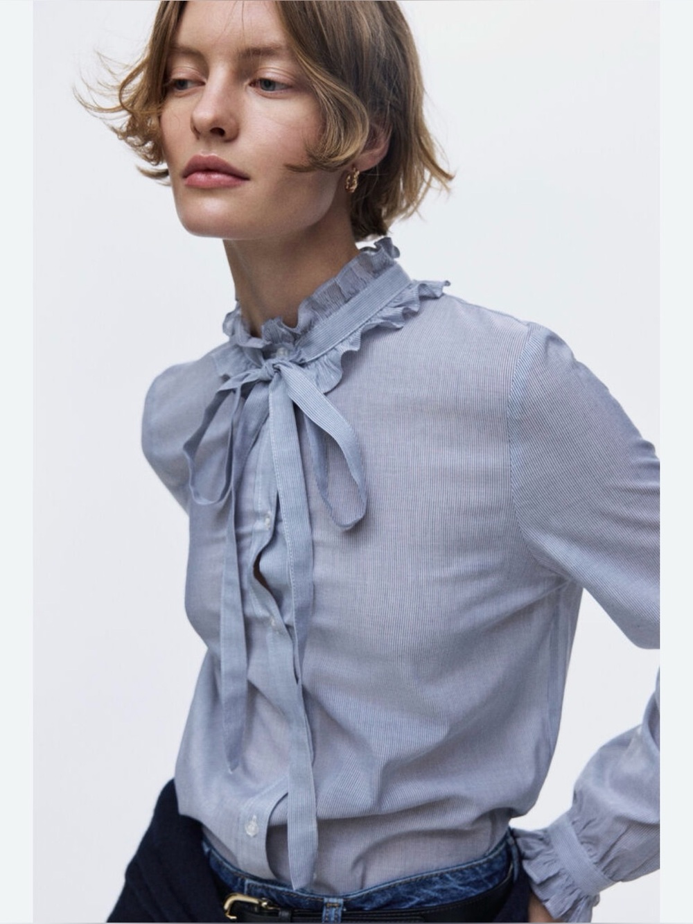 H&M — NWOT Ruffled Collar Button-Up Shirt — Size M
